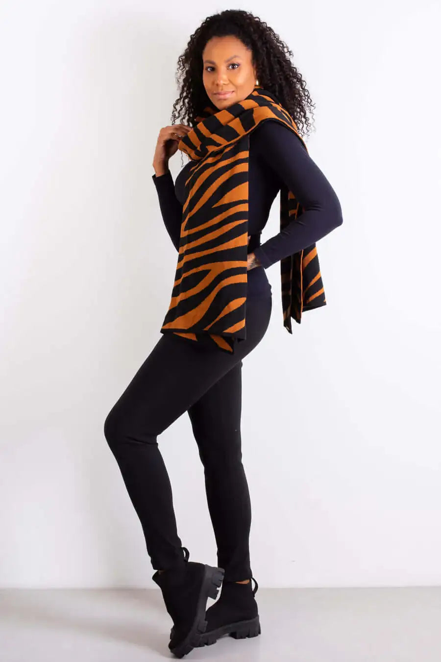 Cachecol echarpe feminino de malha tricô 60042 Animal Print - Enluaze