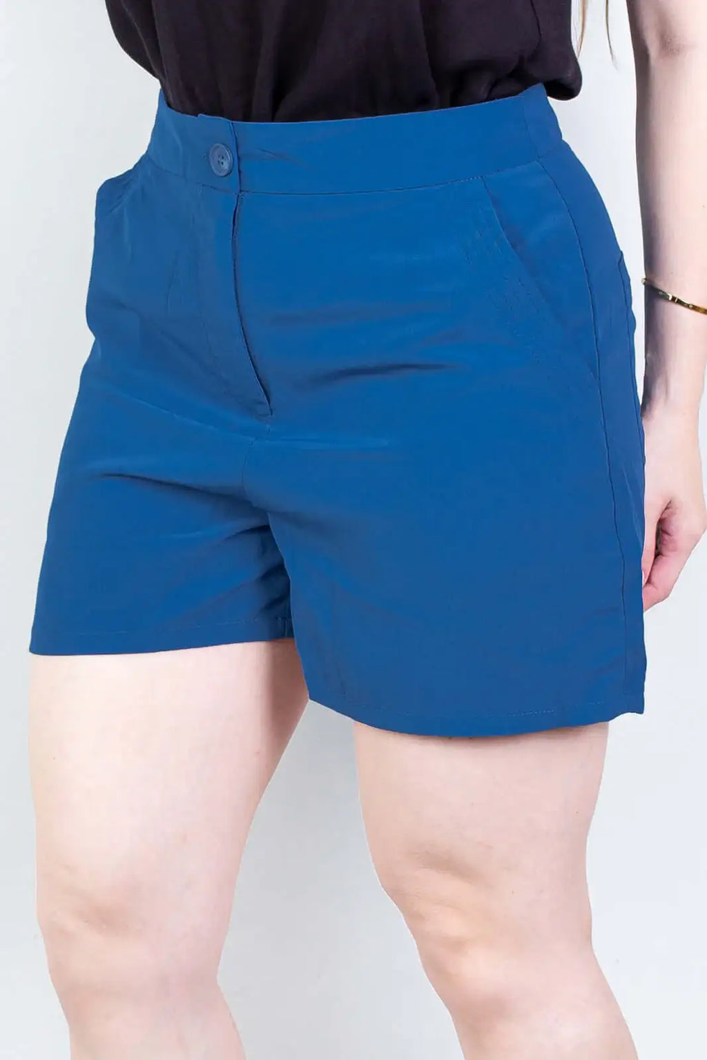 Short feminino alfaiataria com bolsos 64098 - Enluaze