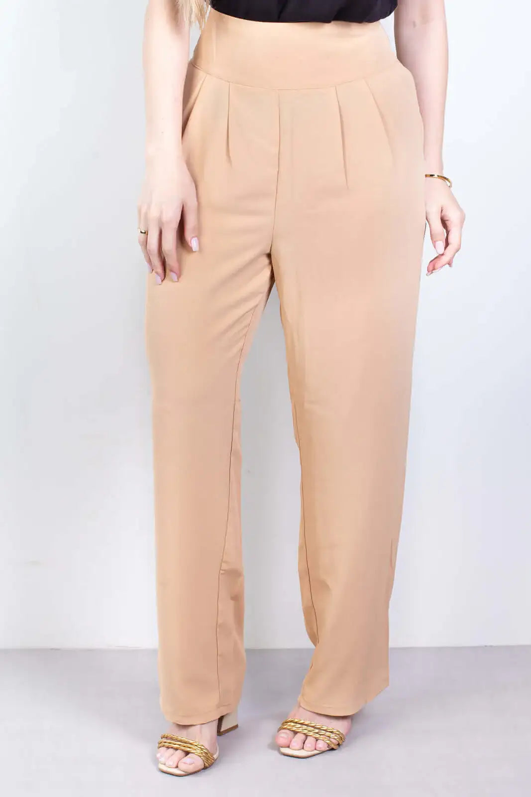 Calça feminina alfaiataria corte reto 64108 - Enluaze