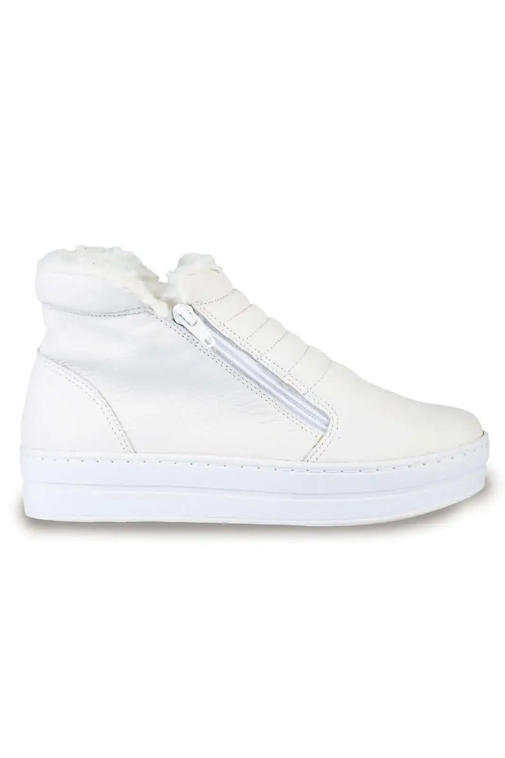 Tênis de couro com matelassê forrada em pelo 6903P - Enluaze