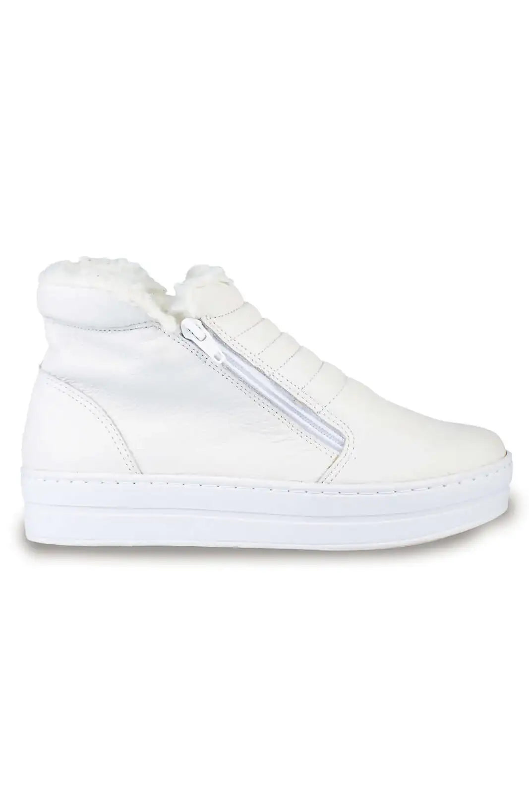 Tênis de couro com matelassê forrada em pelo 6903P - Enluaze