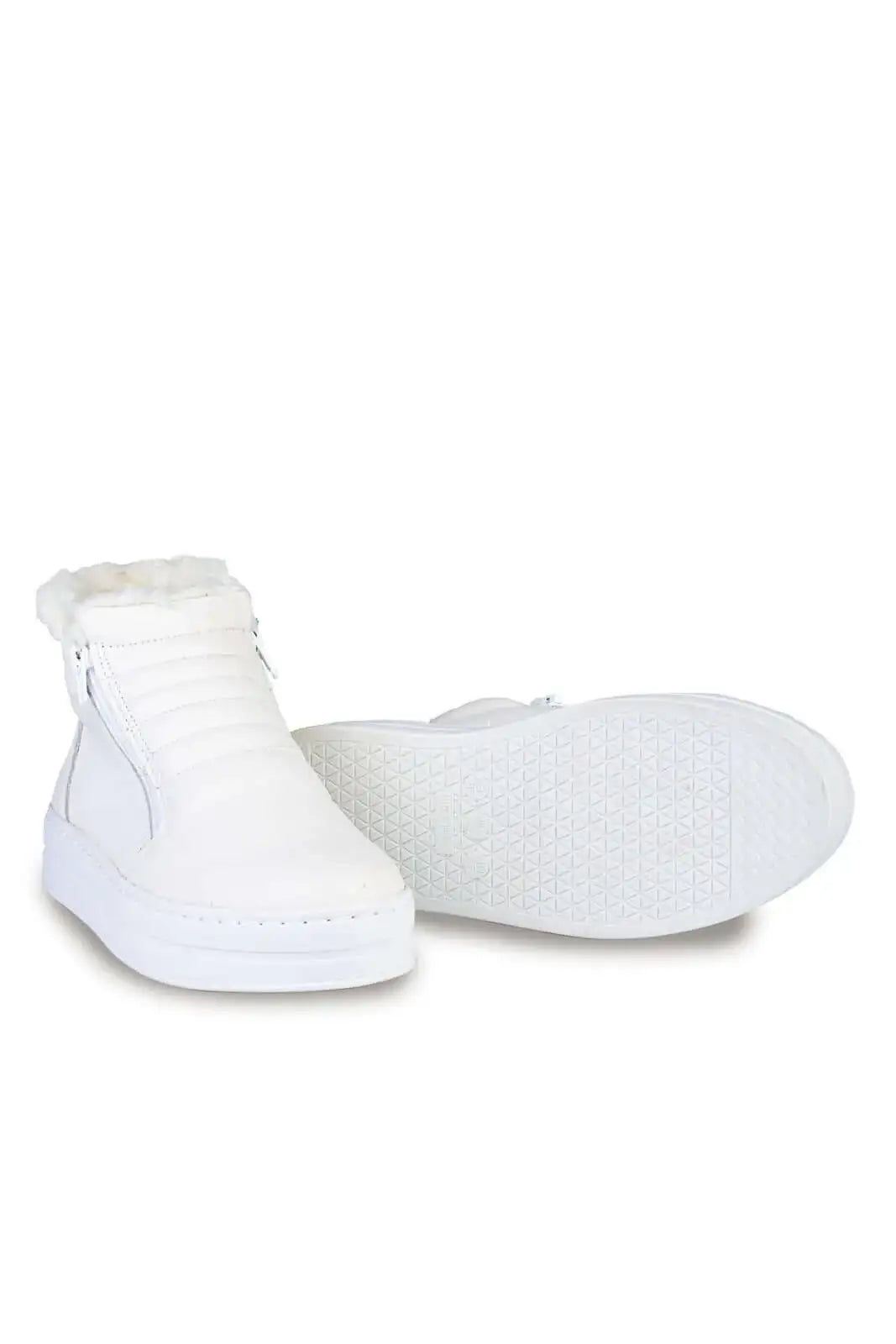 Tênis de couro com matelassê forrada em pelo 6903P - Enluaze