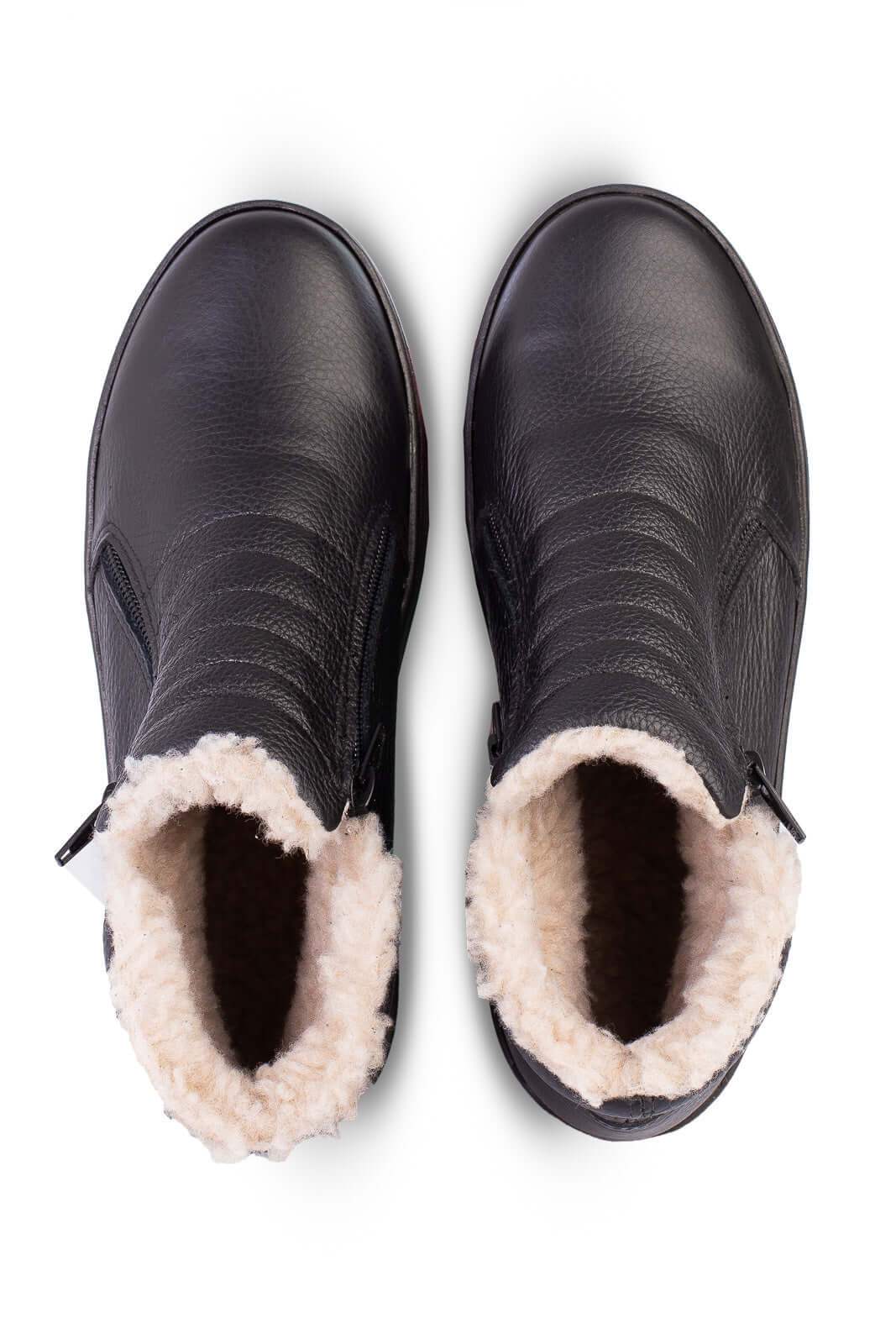 Tênis de couro com matelassê forrada em pelo 6903P - Enluaze