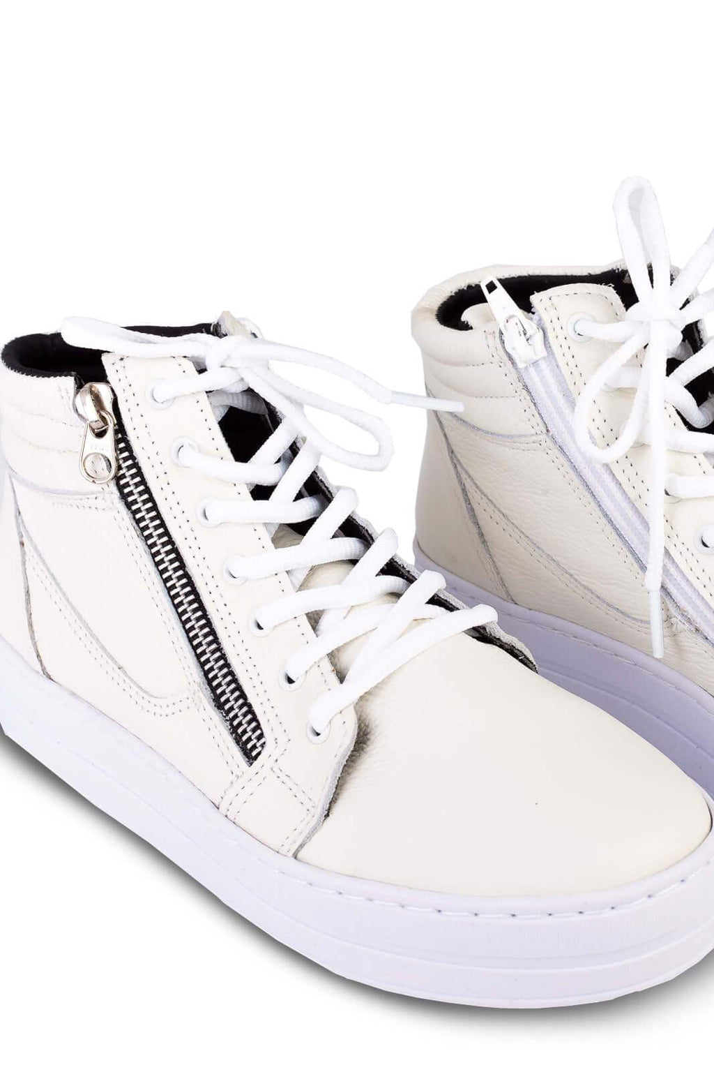 Tênis de couro com cadarço 6963 - Enluaze