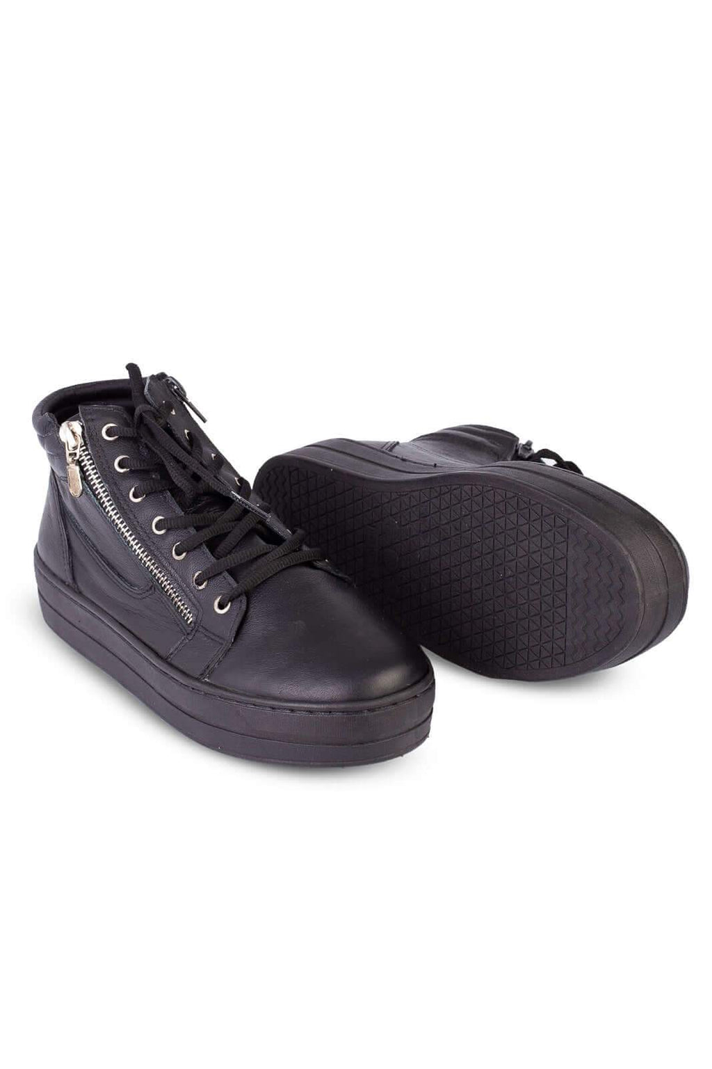 Tênis de couro com cadarço 6963 - Enluaze