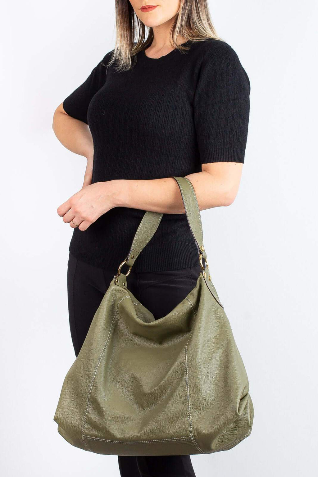 Bolsa saco grande de couro liso Cris - Enluaze