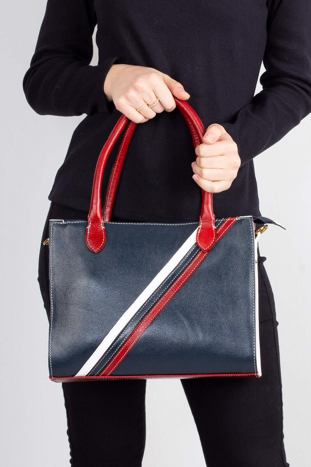 Bolsa de ombro em couro estruturada Raquel - Enluaze