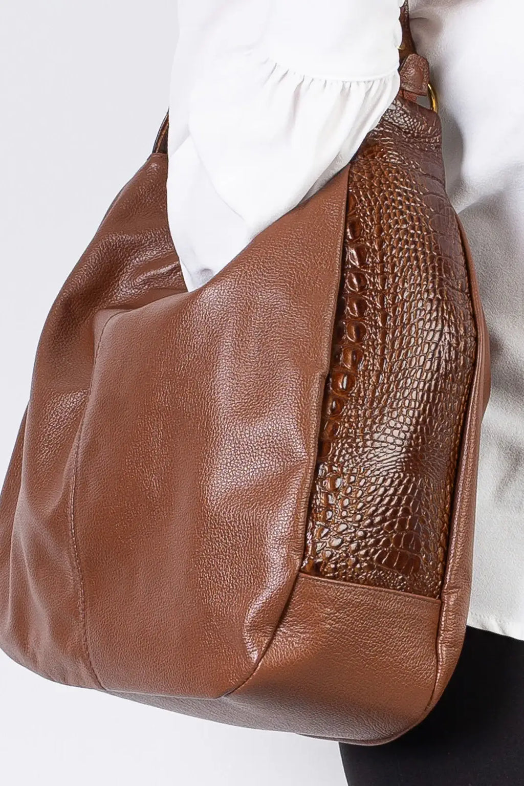 Bolsa saco grande de couro liso Carla - Enluaze