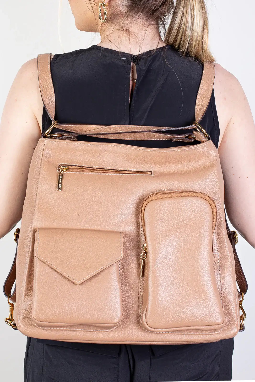 Bolsa mochila de couro liso Érica - Enluaze