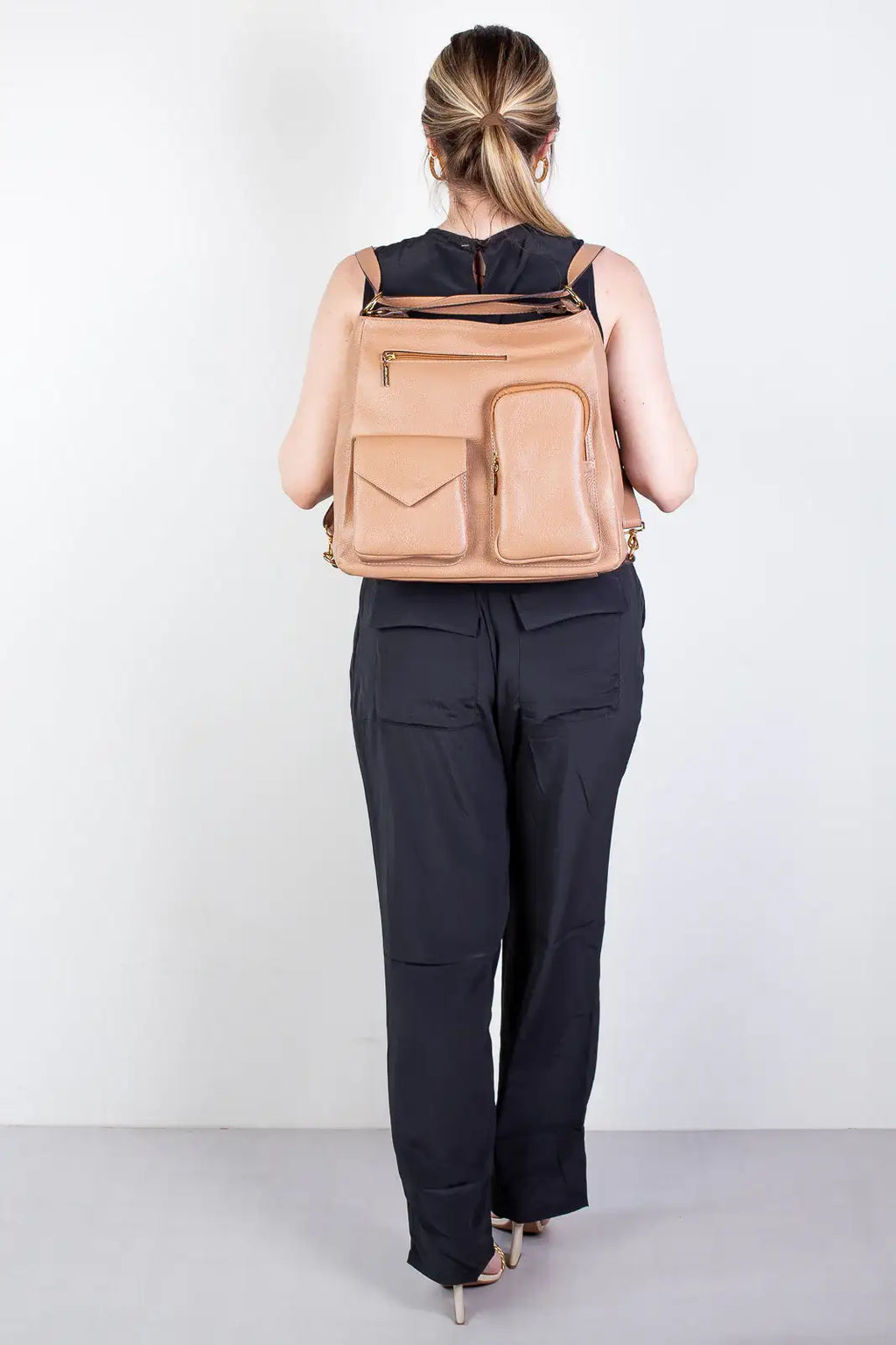 Bolsa mochila de couro liso Érica - Enluaze