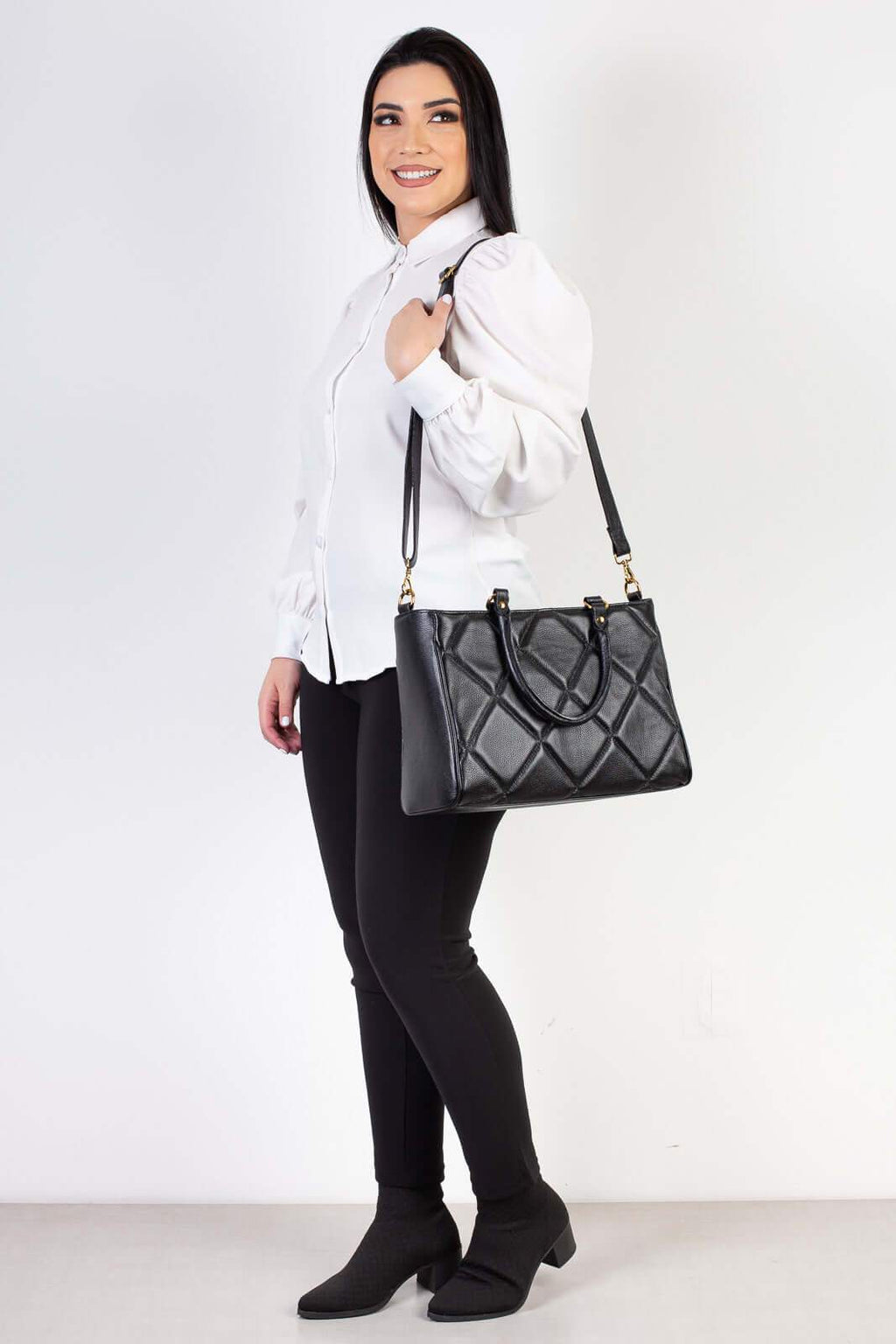 Bolsa feminina de couro liso Eliza - Enluaze