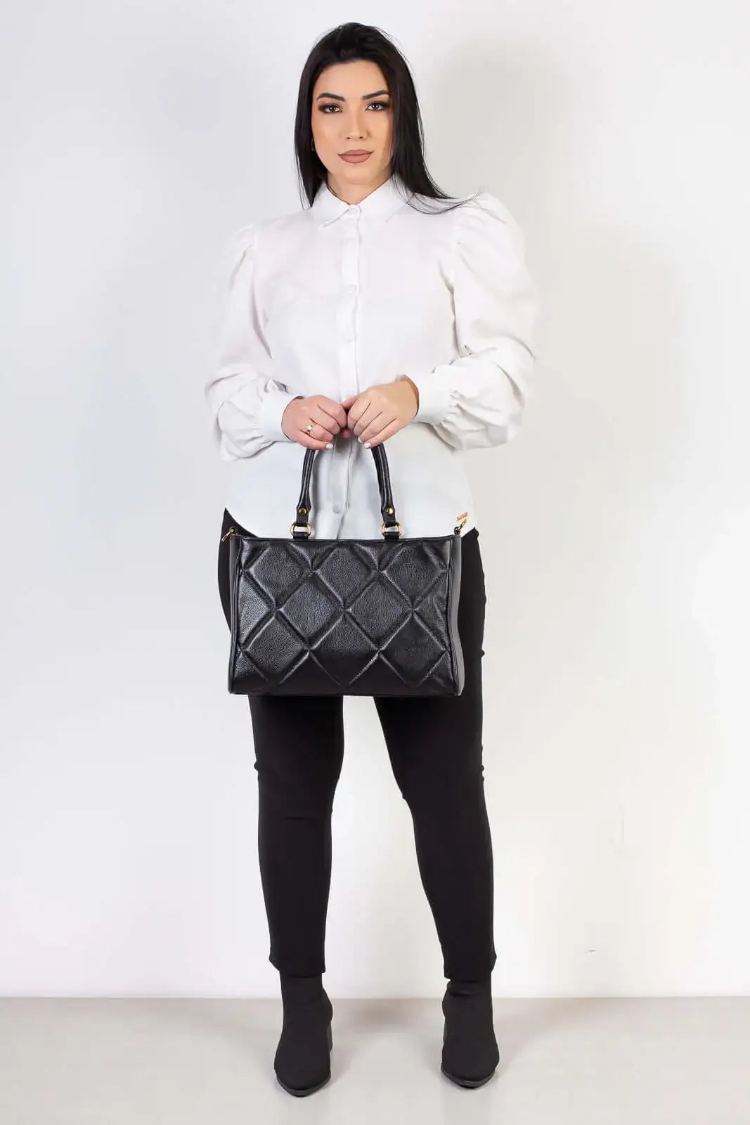 Bolsa feminina de couro liso Eliza - Enluaze