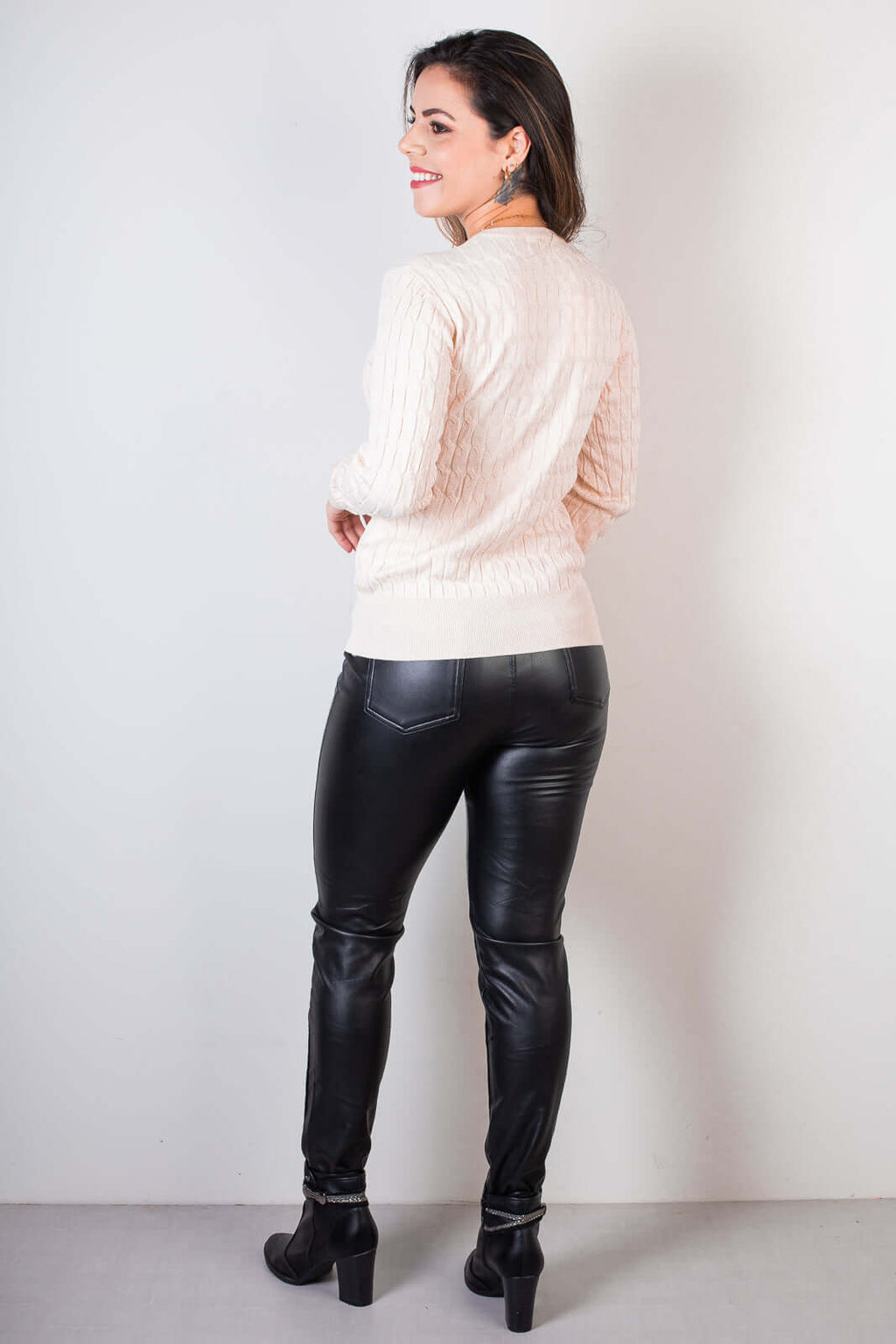 Blusa suéter feminino gola V 70871 - Enluaze