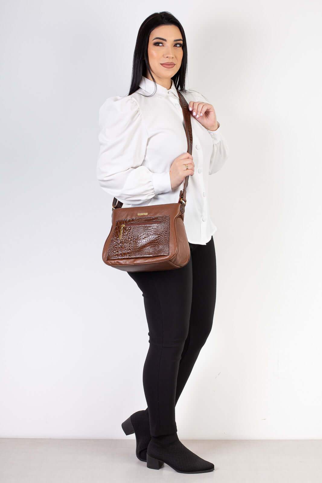 Bolsa feminina tiracolo de couro croco Maísa - Enluaze