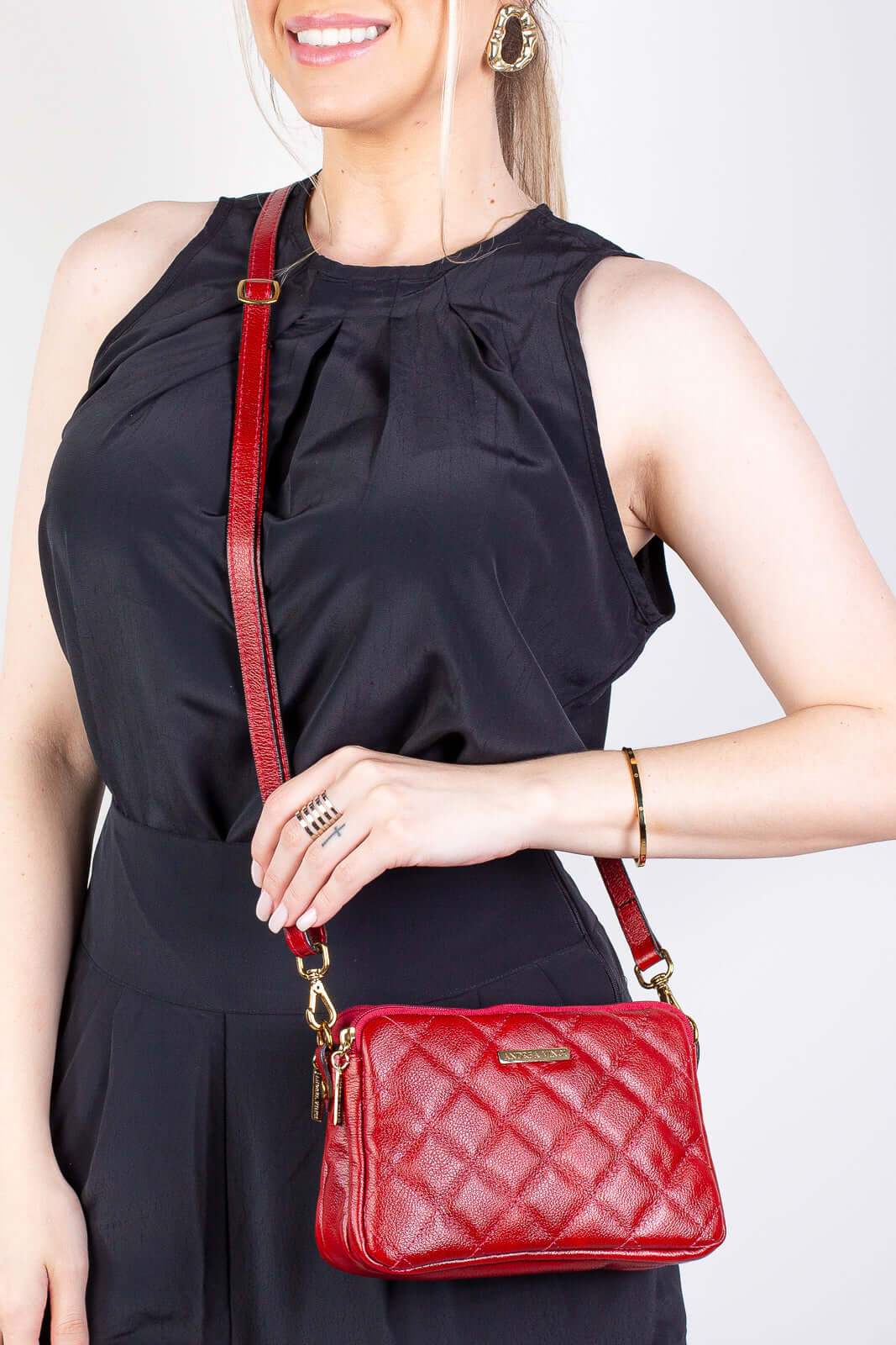 Bolsa pequena de couro matelassê Beatriz - Enluaze