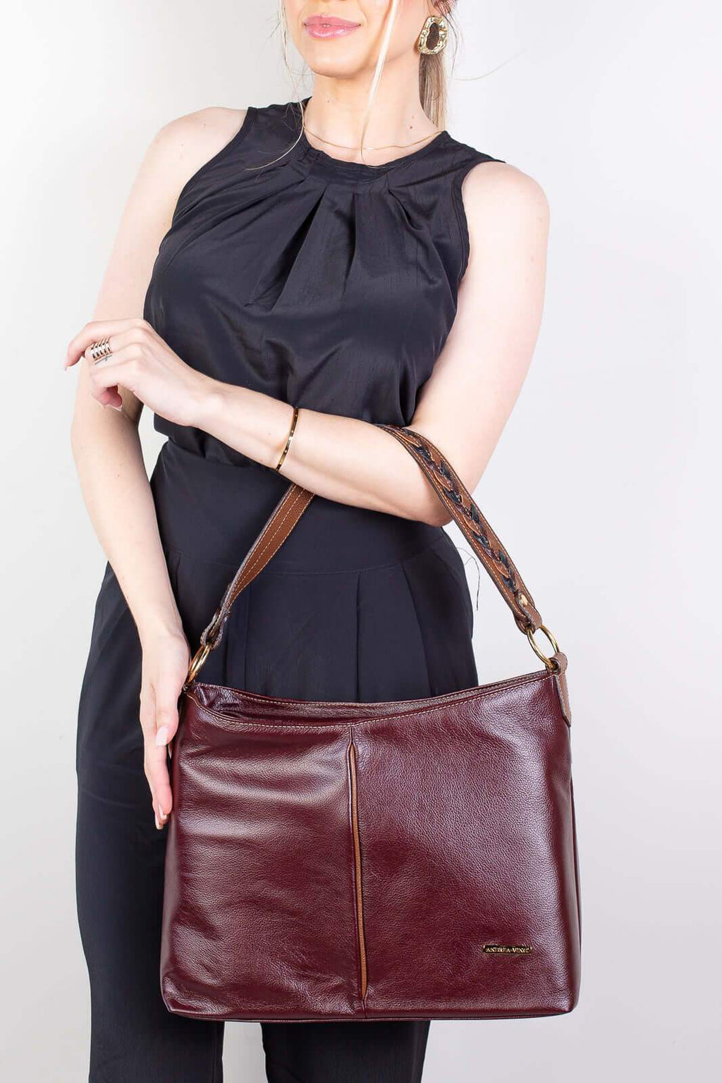 Bolsa de ombro em couro liso Flávia - Enluaze