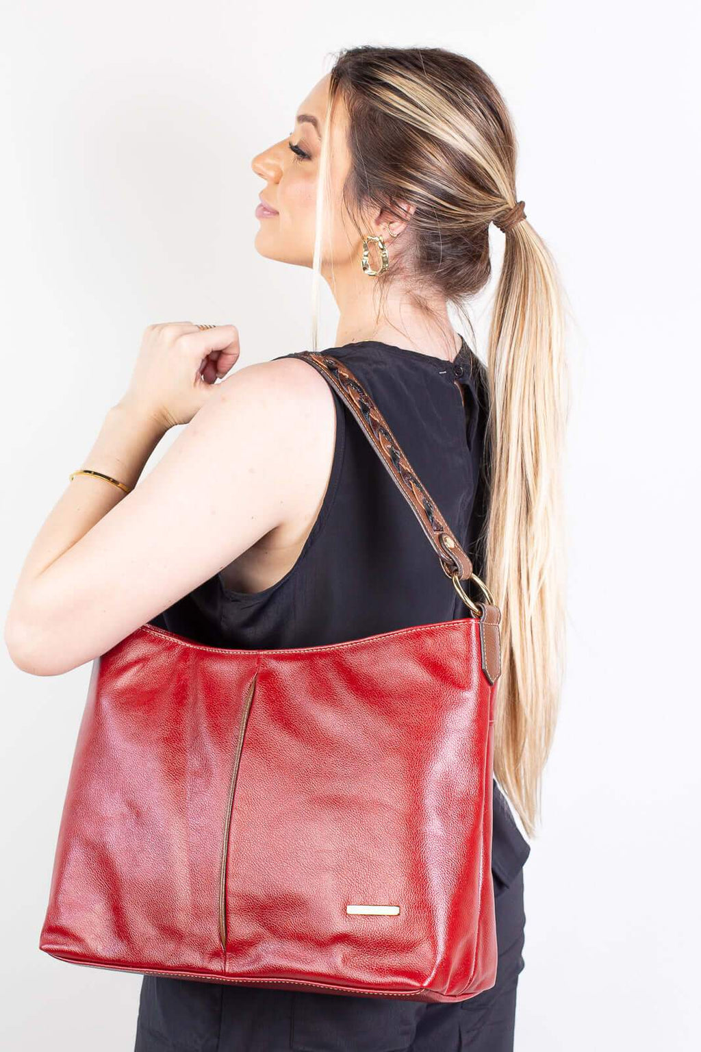 Bolsa de ombro em couro liso Flávia - Enluaze