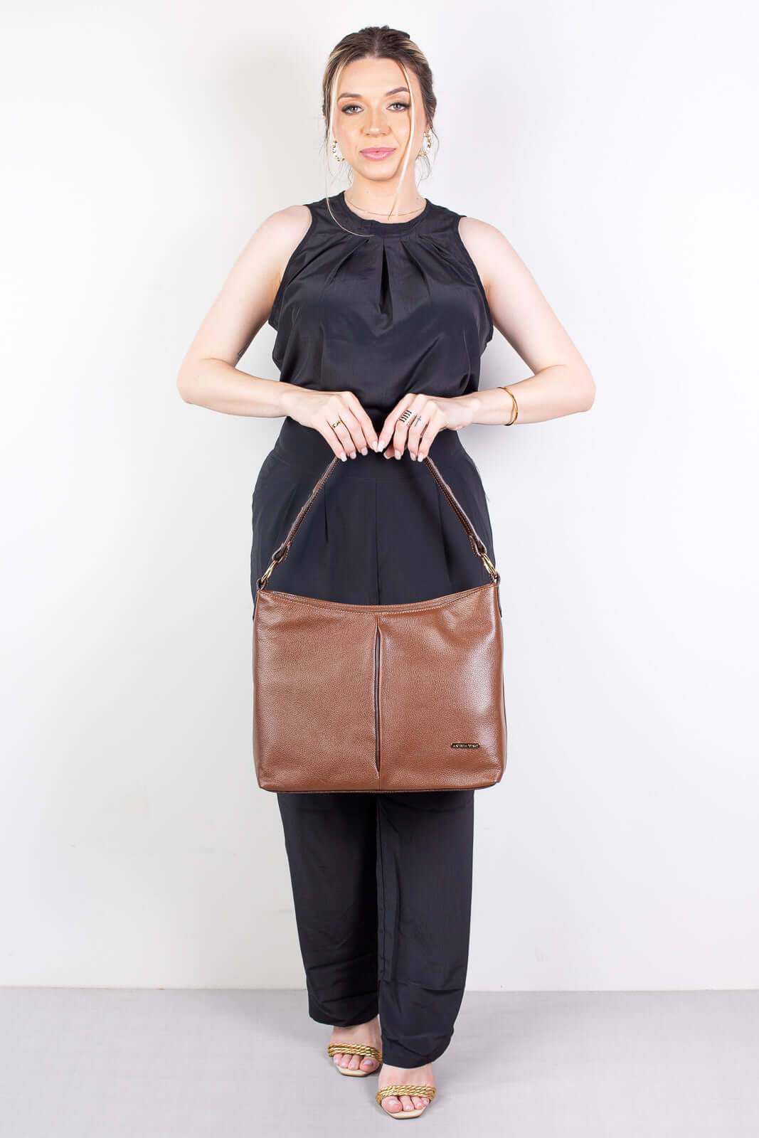 Bolsa de ombro em couro liso Flávia - Enluaze