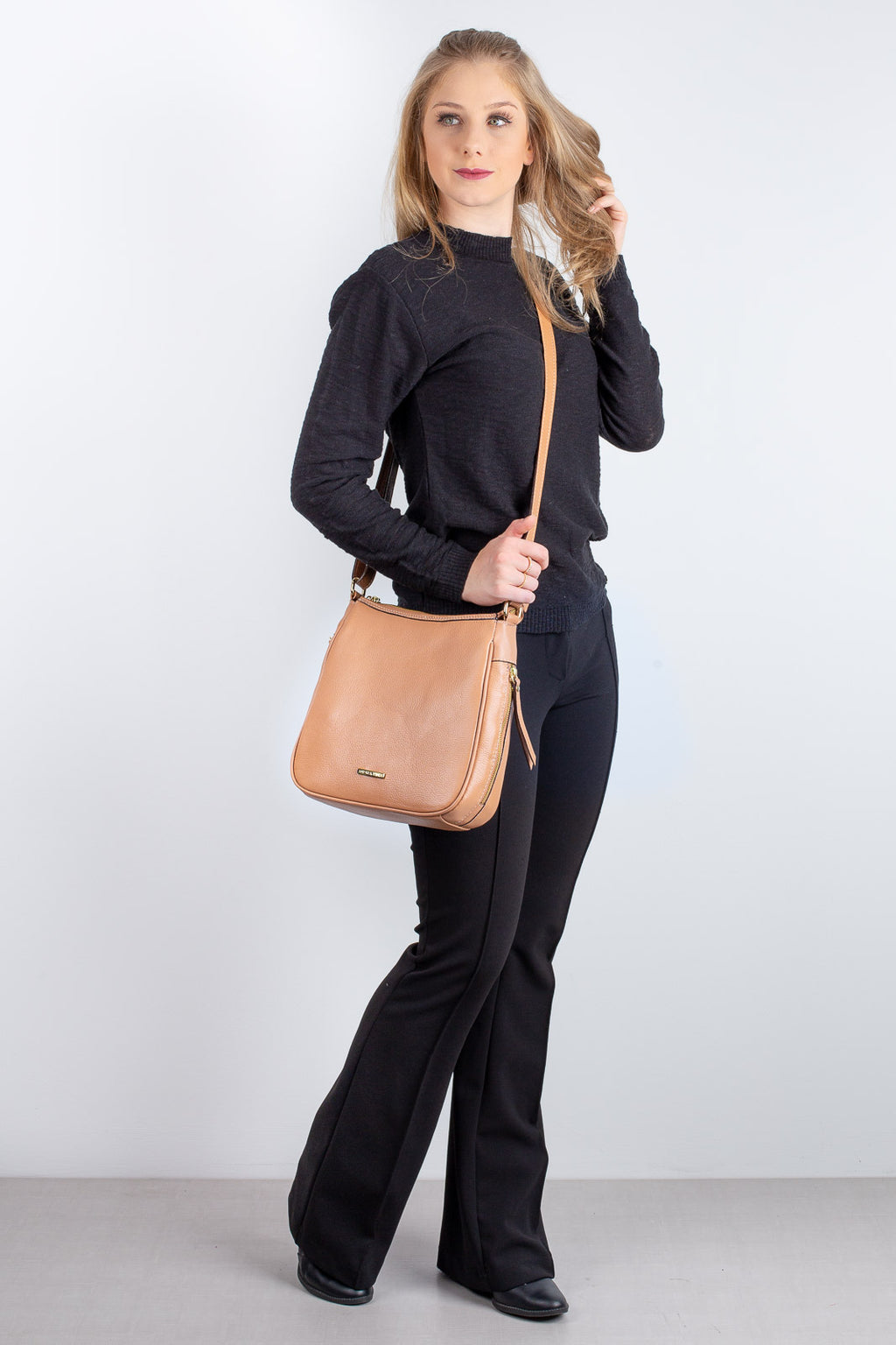 Bolsa tiracolo de couro liso Camila