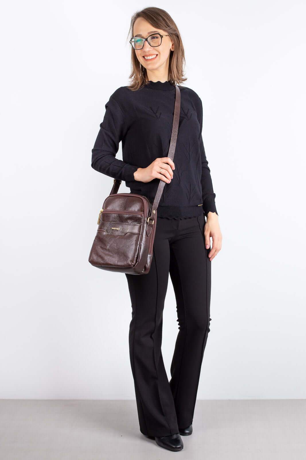 Bolsa transversal de couro liso com divisórias Fernanda - Enluaze