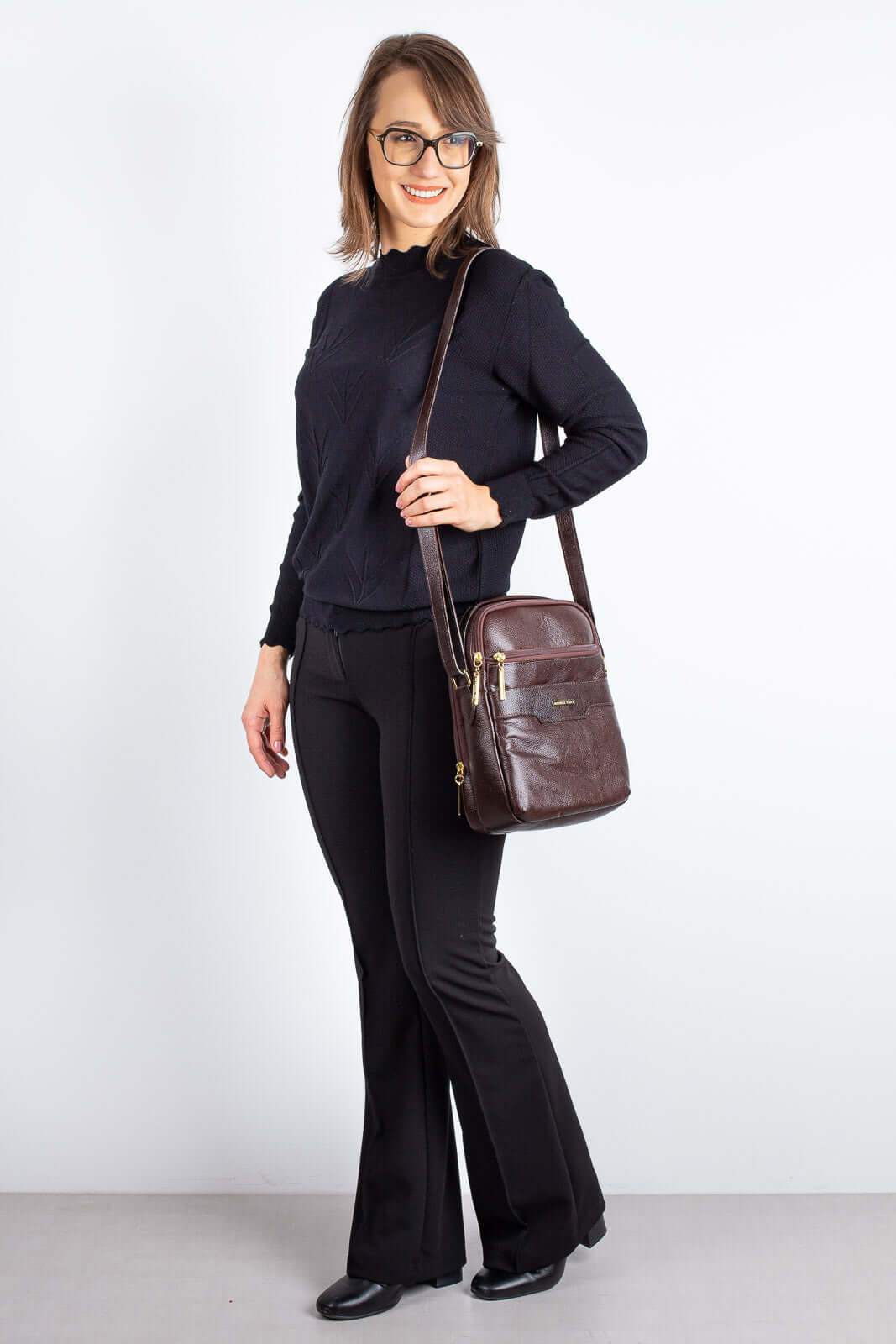 Bolsa transversal de couro liso com divisórias Fernanda - Enluaze