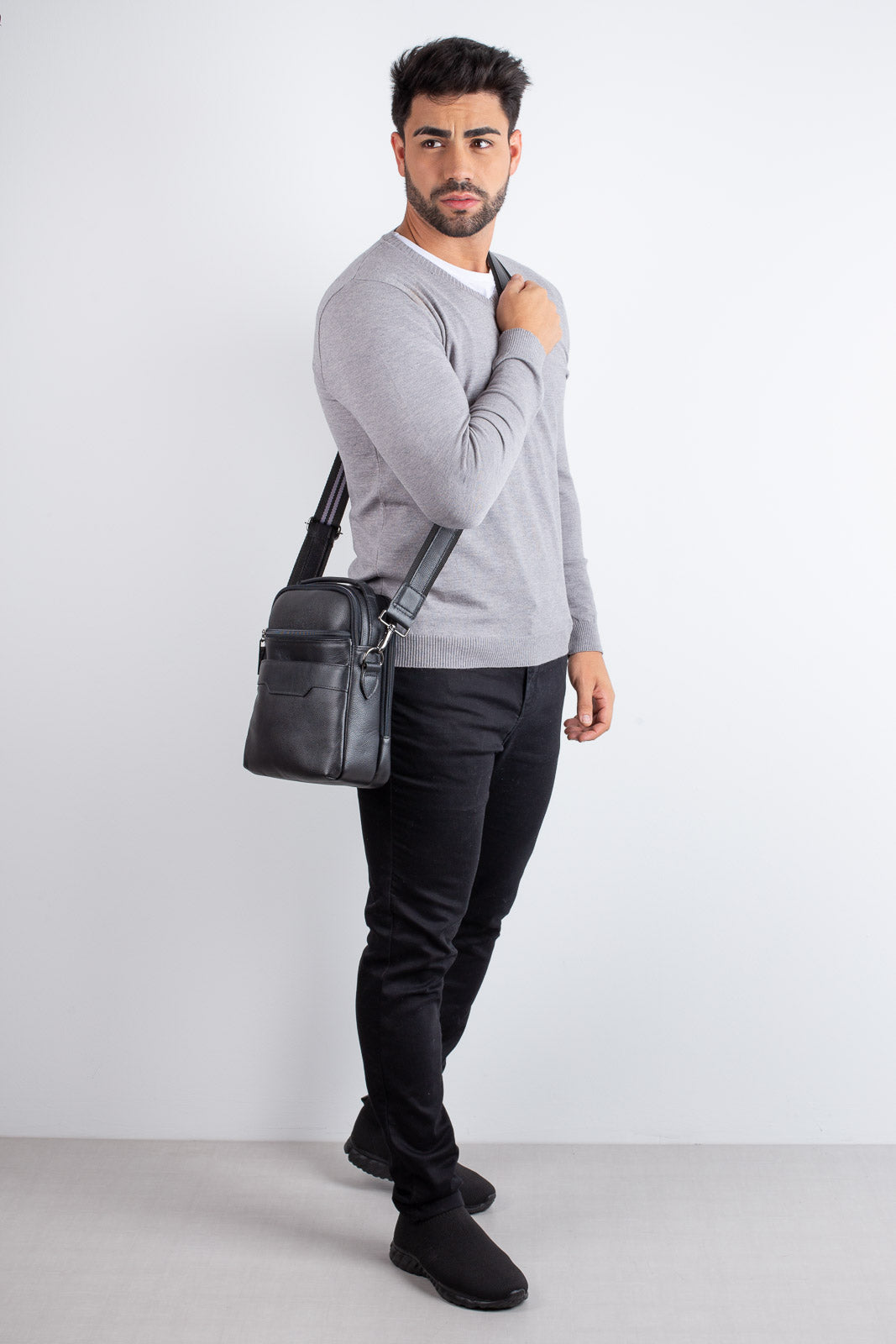 Bolsa transversal com divisórias Fernando