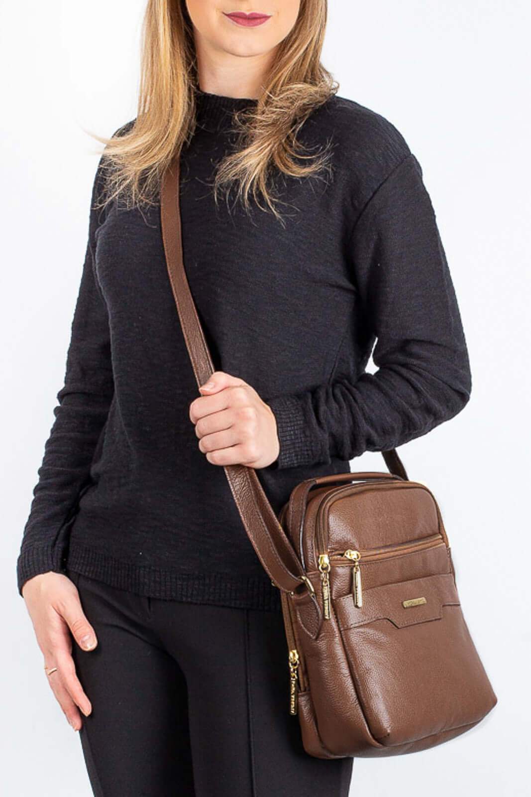 Bolsa transversal de couro liso com divisórias Fernanda - Enluaze