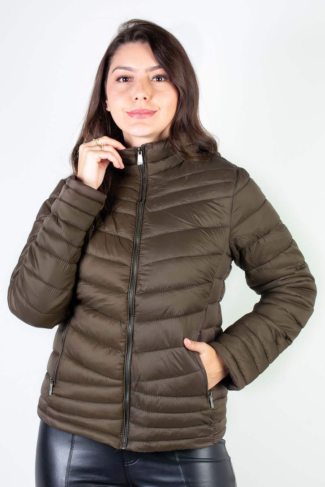 Jaqueta feminina de nylon curta 80226 - Enluaze