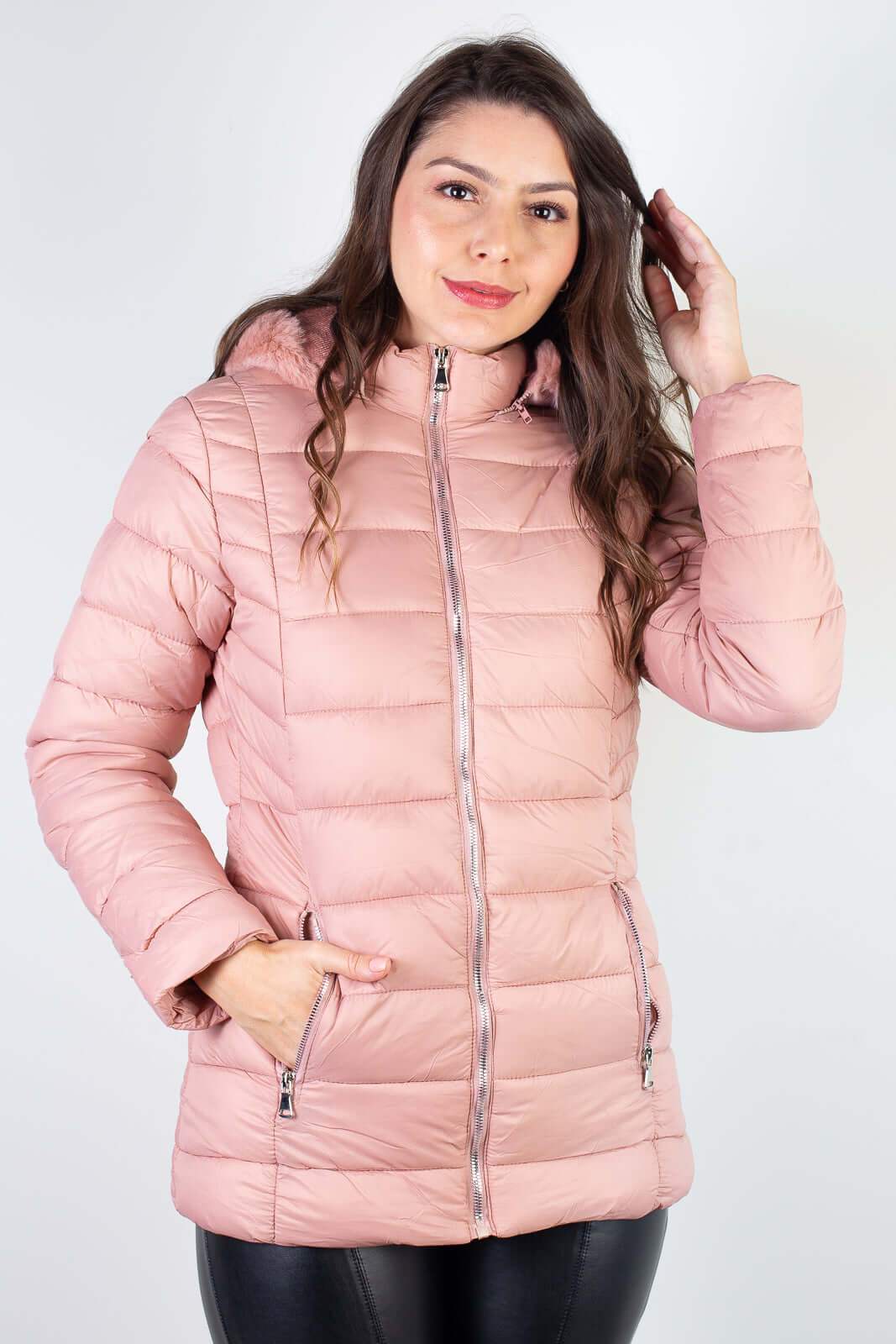 Jaqueta feminina curta de nylon forrada 80239 - Enluaze