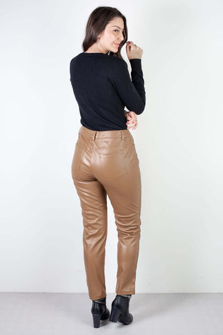 Calça feminina de corino sintético corte reto 80468