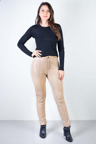 Calça feminina de corino sintético 80471 - Enluaze