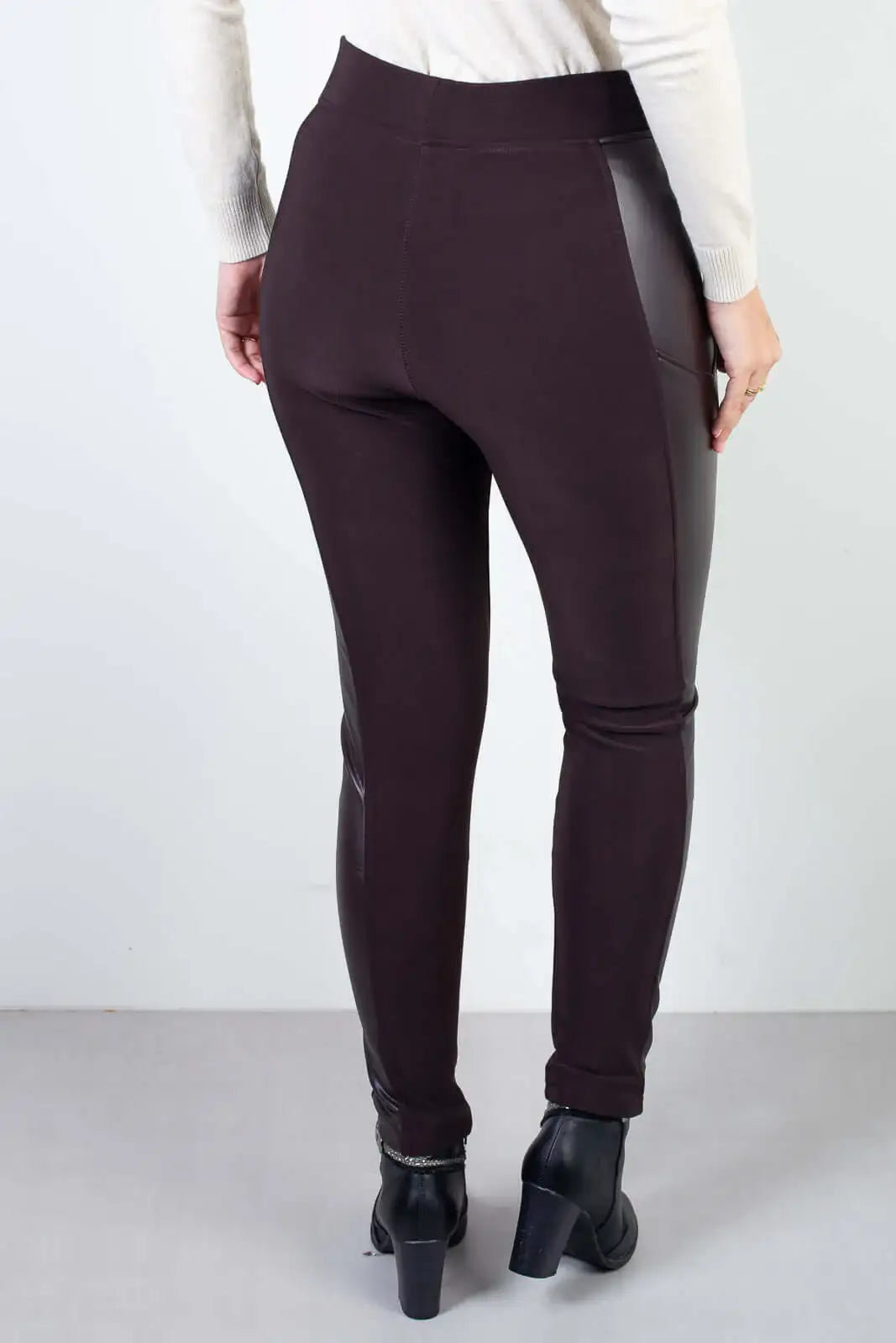 Calça feminina térmica detalhe em corino 80482 - Enluaze