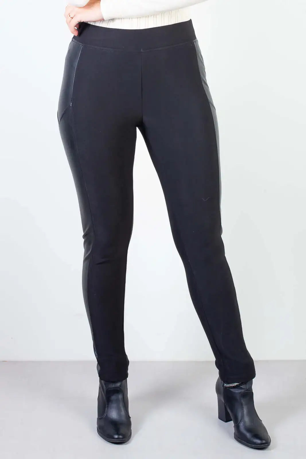 Calça feminina térmica detalhe em corino 80482 - Enluaze