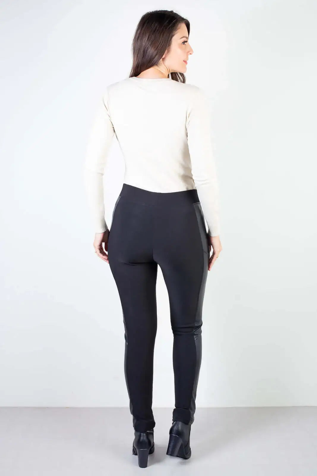 Calça feminina térmica detalhe em corino 80482 - Enluaze