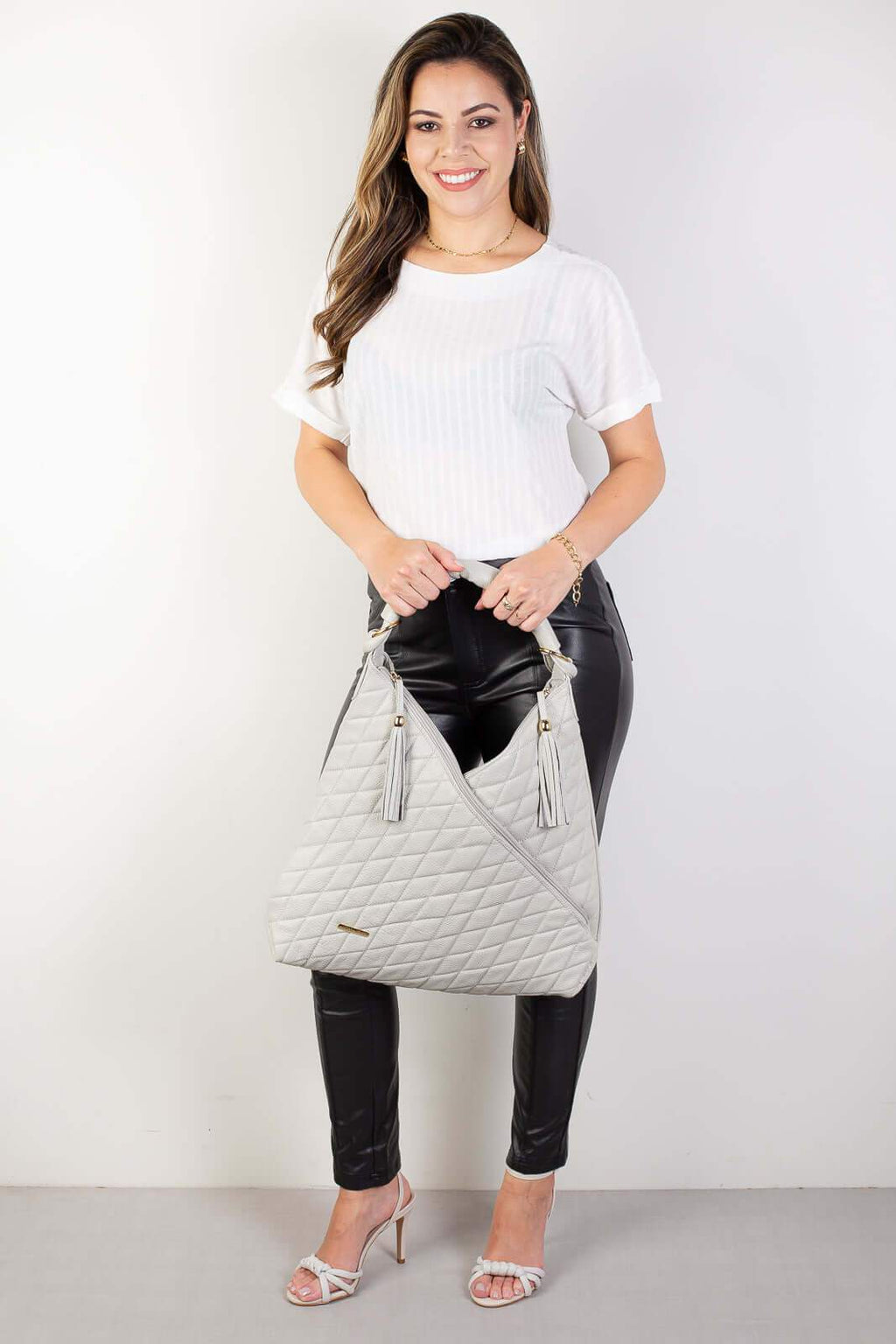 Bolsa de ombro em couro matelassê Carmen - Enluaze