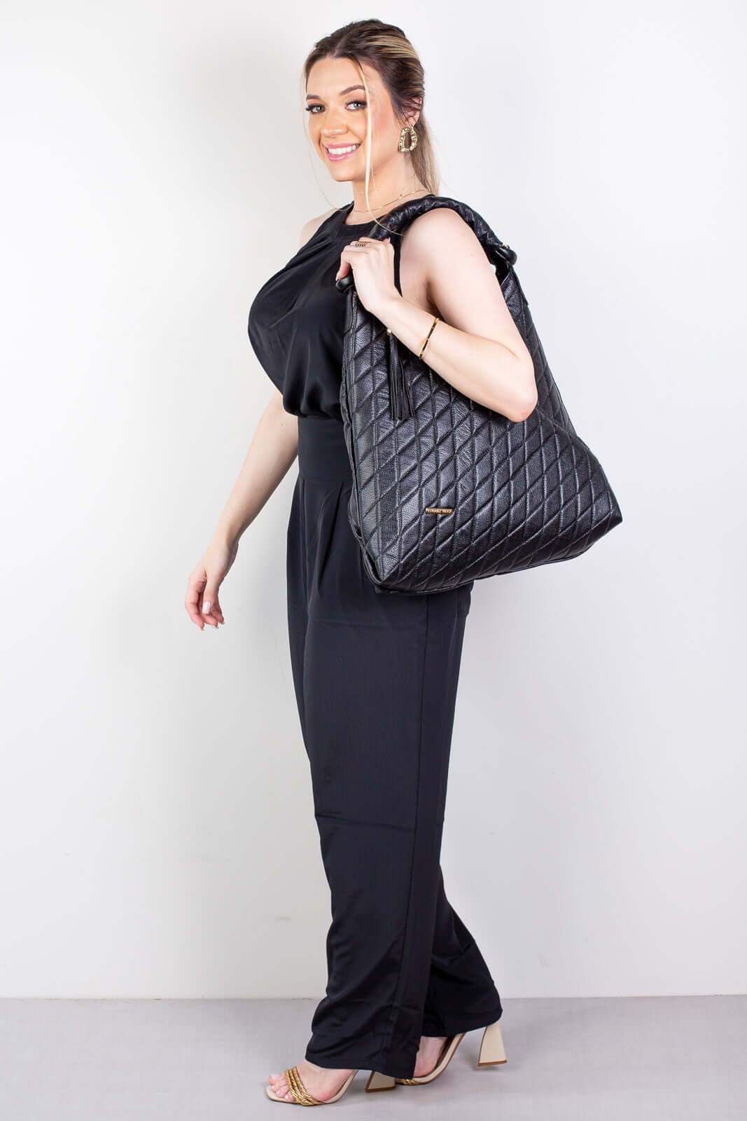 Bolsa de ombro em couro matelassê Carmen - Enluaze