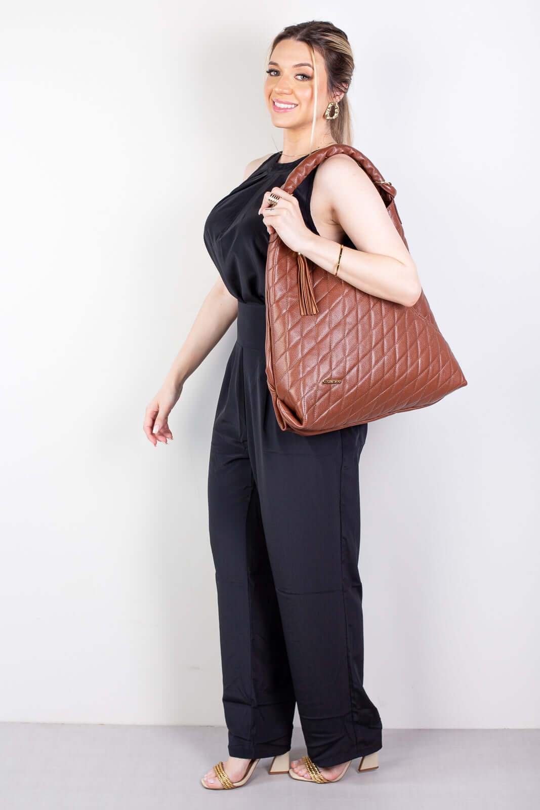 Bolsa de ombro em couro matelassê Carmen - Enluaze