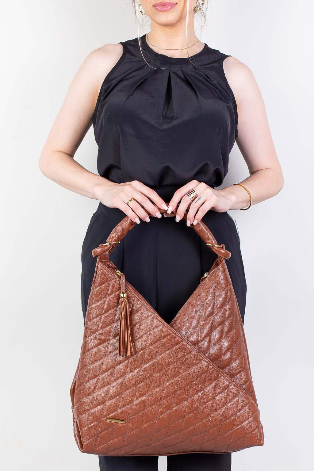 Bolsa de ombro em couro matelassê Carmen - Enluaze