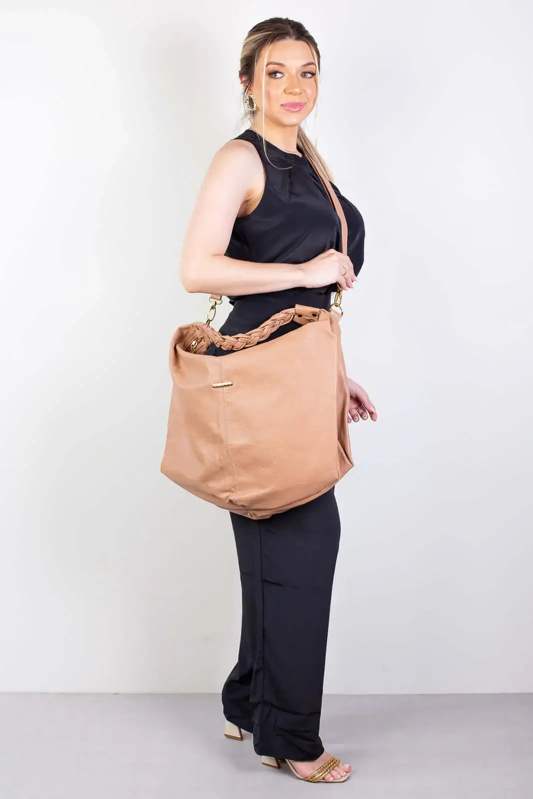 Bolsa saco grande de couro liso Cassia - Enluaze