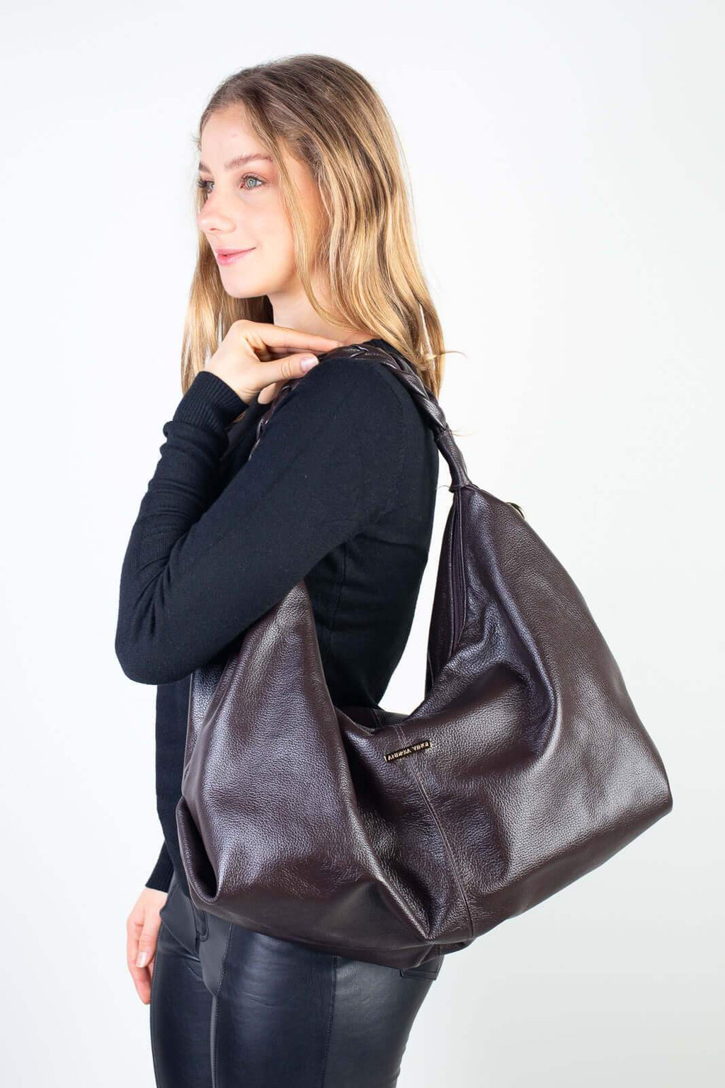 Bolsa saco grande de couro liso Cassia - Enluaze