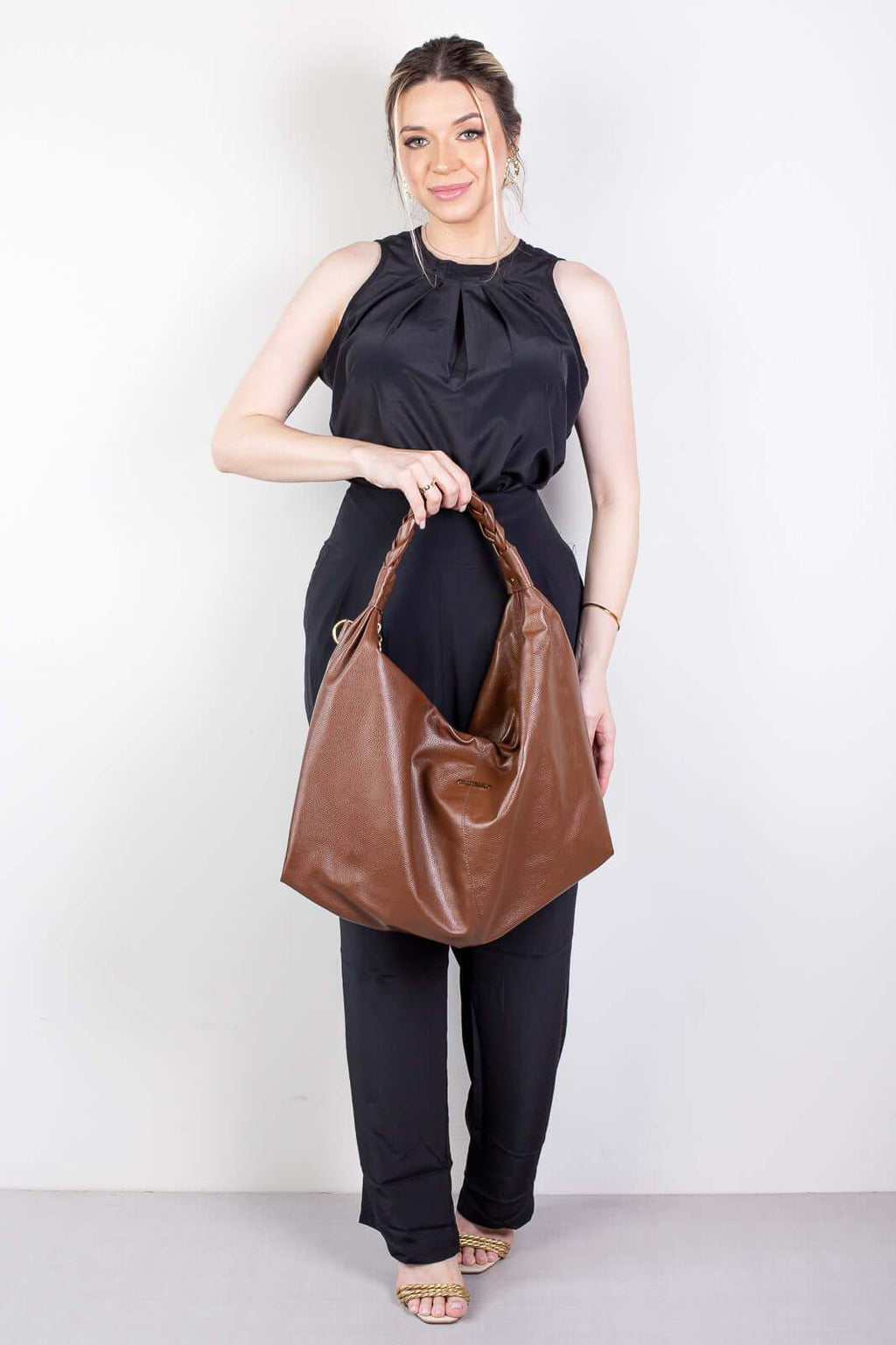 Bolsa saco grande de couro liso Cassia - Enluaze