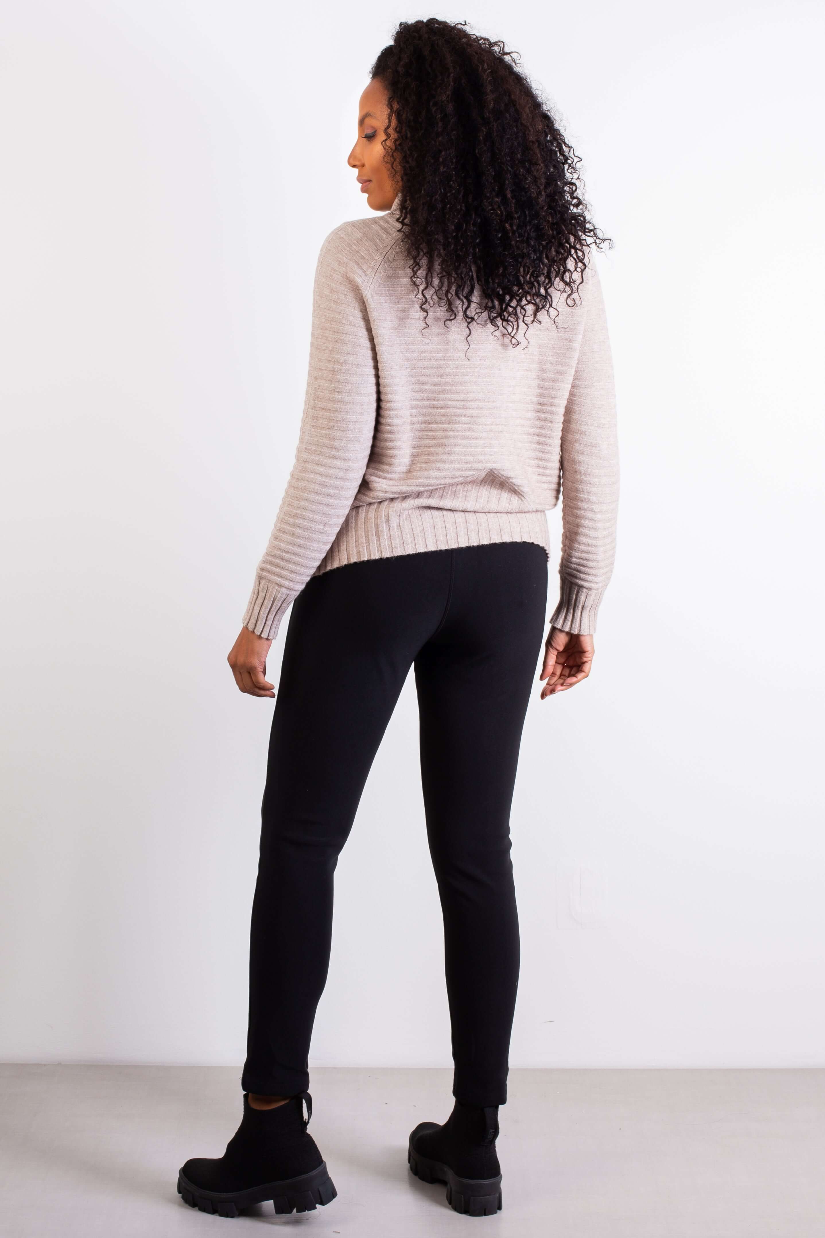 Blusa feminina de malha gola alta 80953 - Enluaze