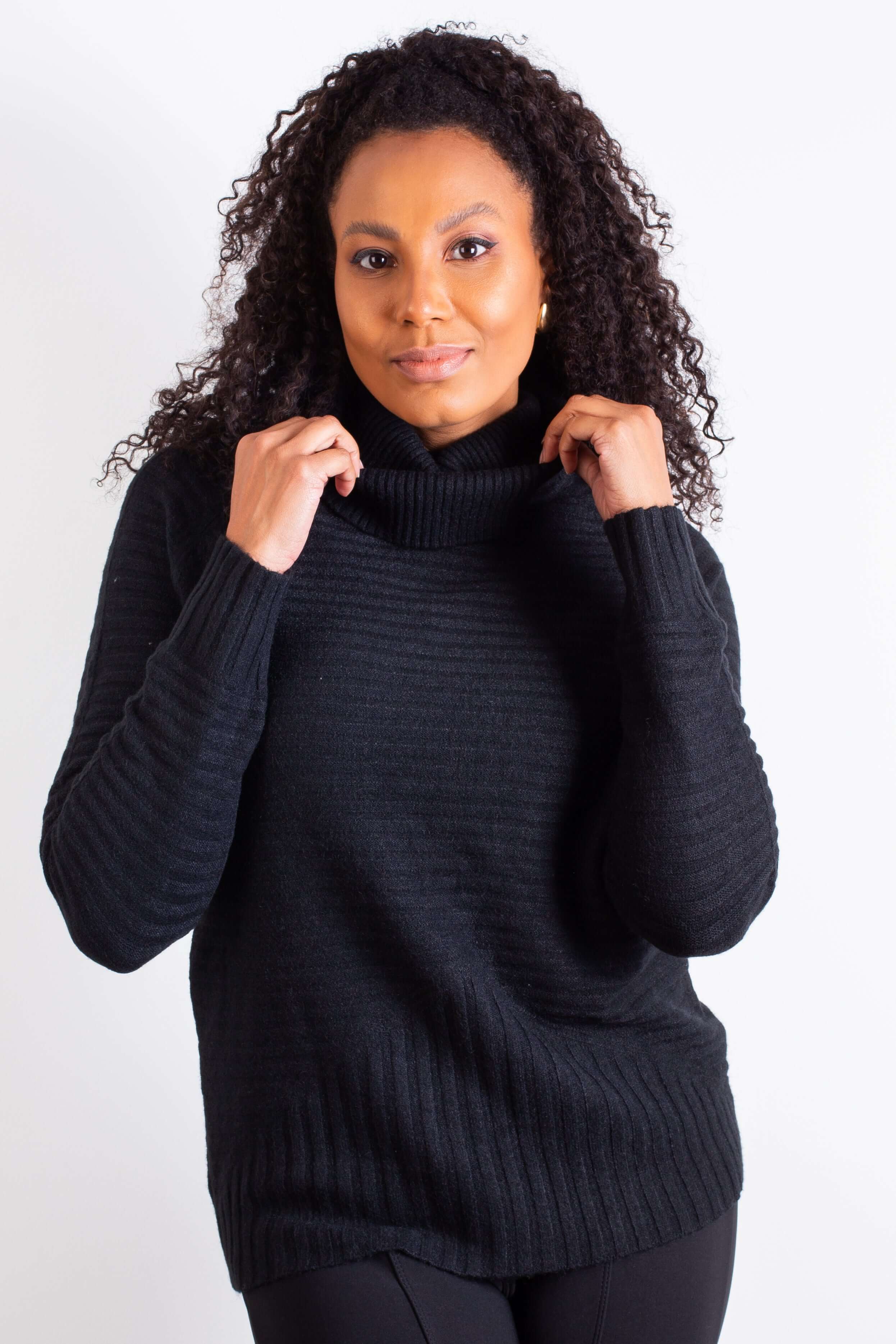 Blusa feminina de malha gola alta 80953 - Enluaze