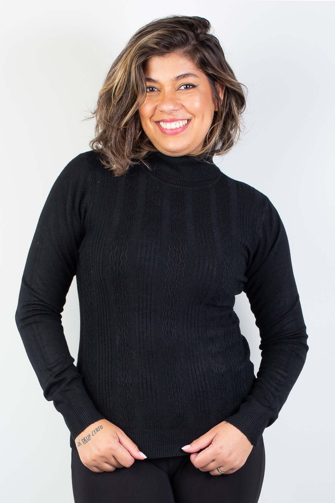 Blusa feminina de malha gola alta 81090 - Enluaze