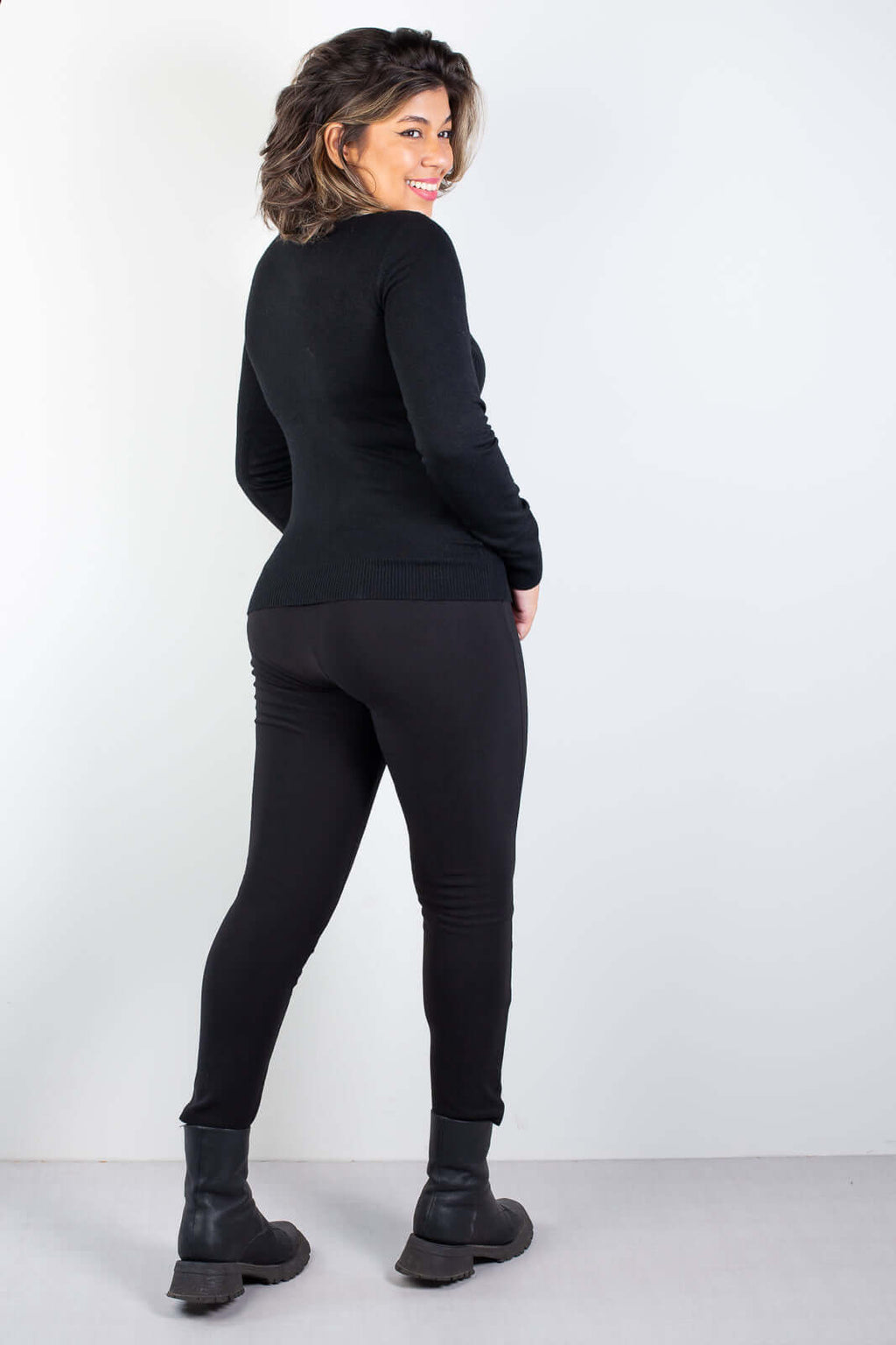 Blusa feminina de malha gola alta 81090 - Enluaze