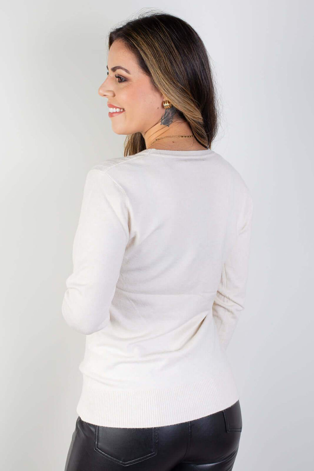 Casaquinho feminino gola v botões 81099 - Enluaze