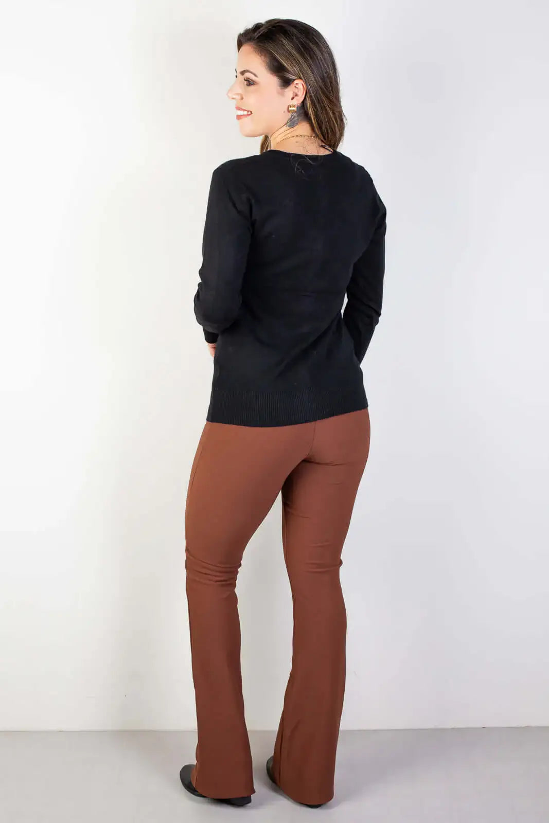 Casaquinho feminino gola v botões 81099 - Enluaze