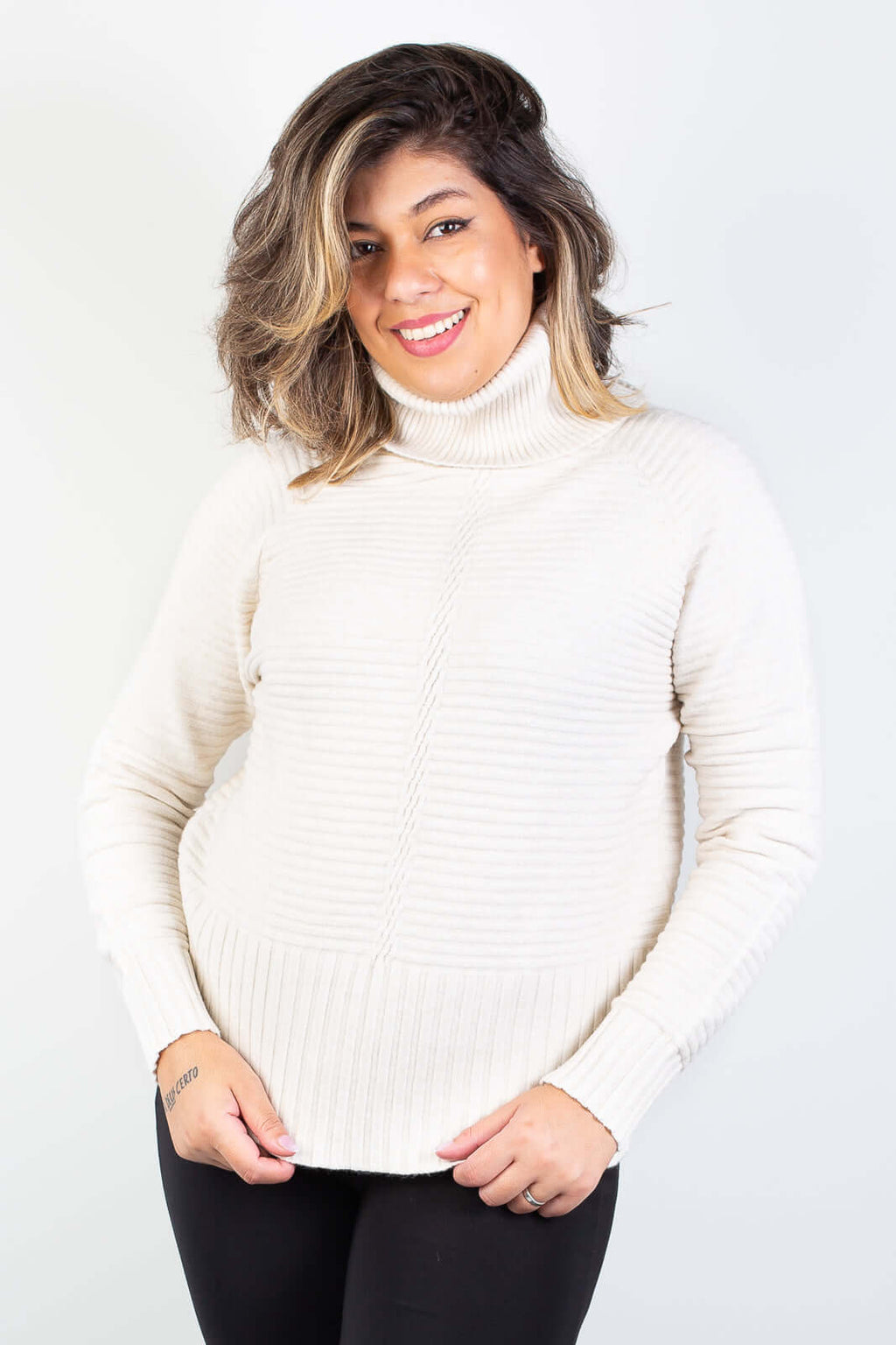 Blusa de malha gola ampla 81137 - Enluaze