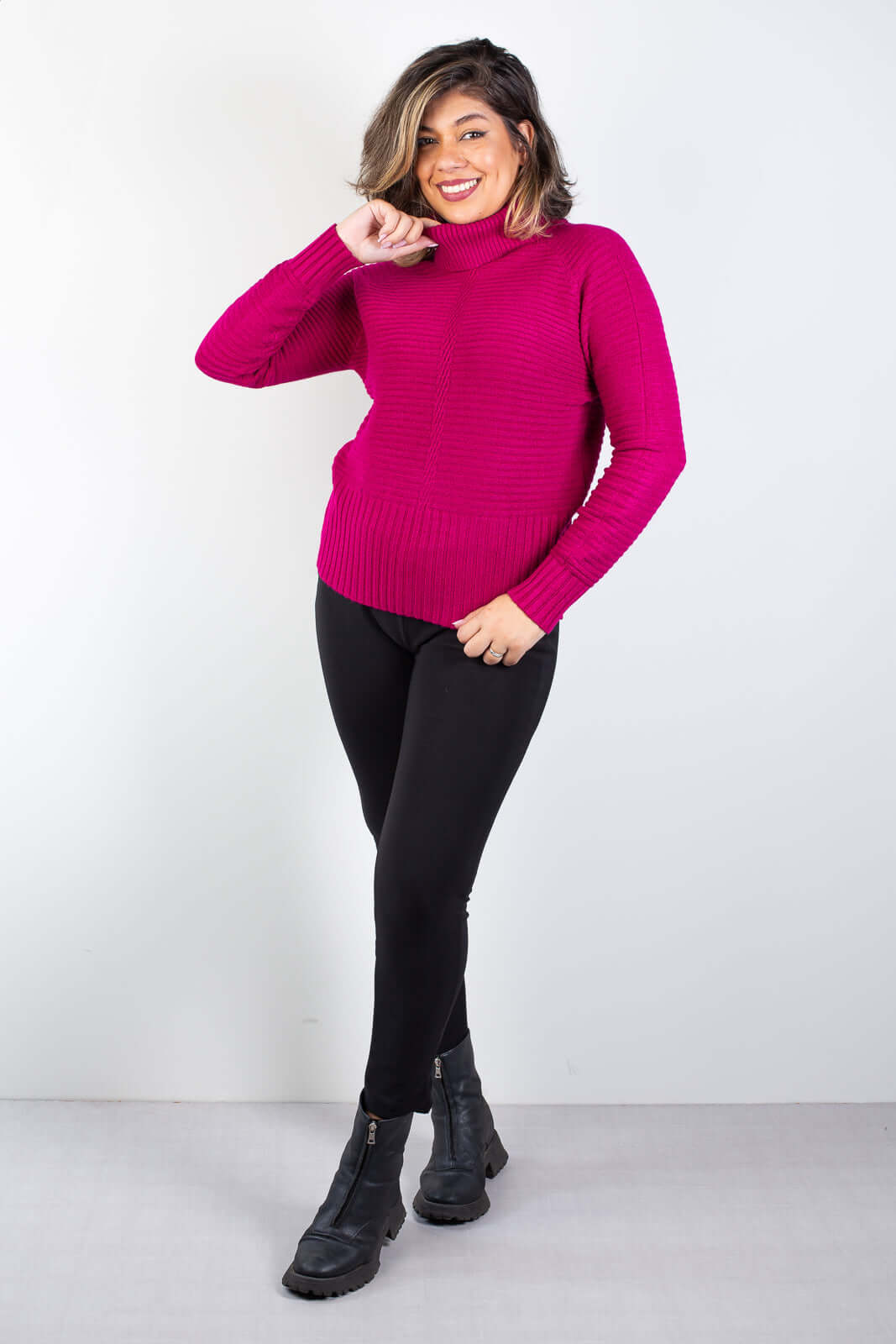 Blusa de malha gola ampla 81137 - Enluaze