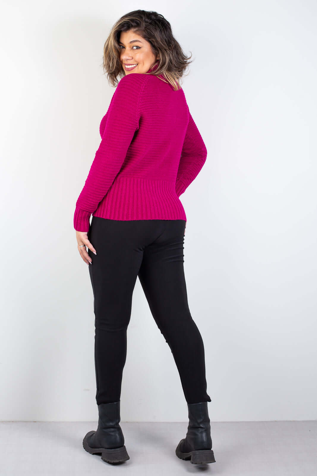 Blusa de malha gola ampla 81137 - Enluaze